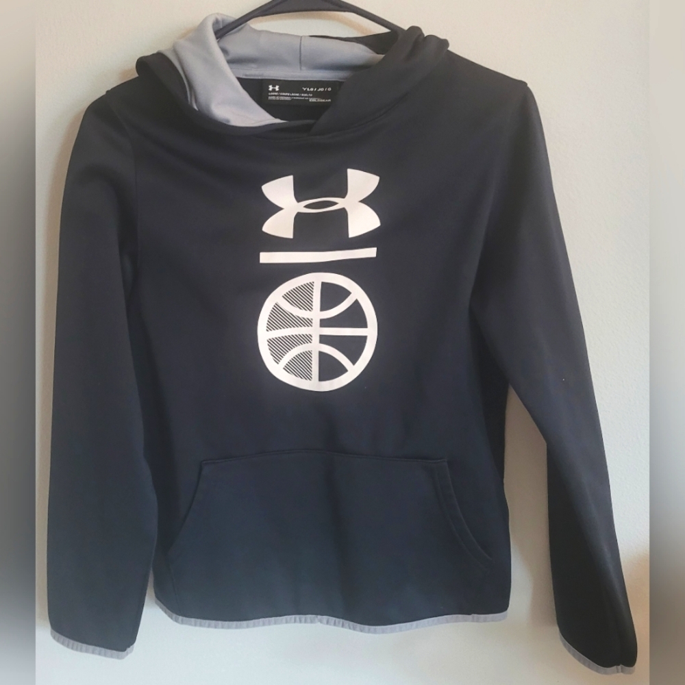 Under Armour youth hoodie, Large